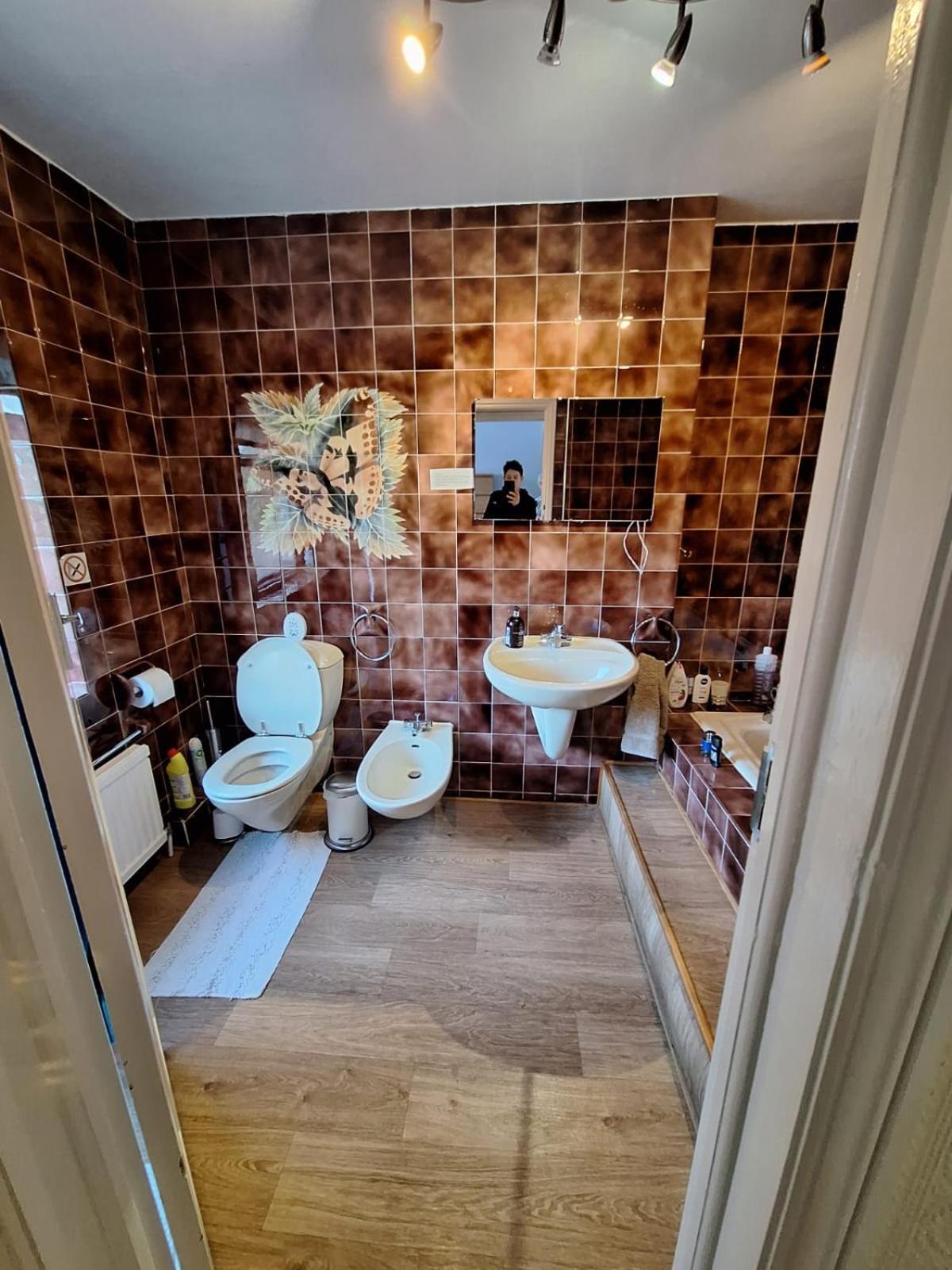 Harrow B & B Extérieur photo