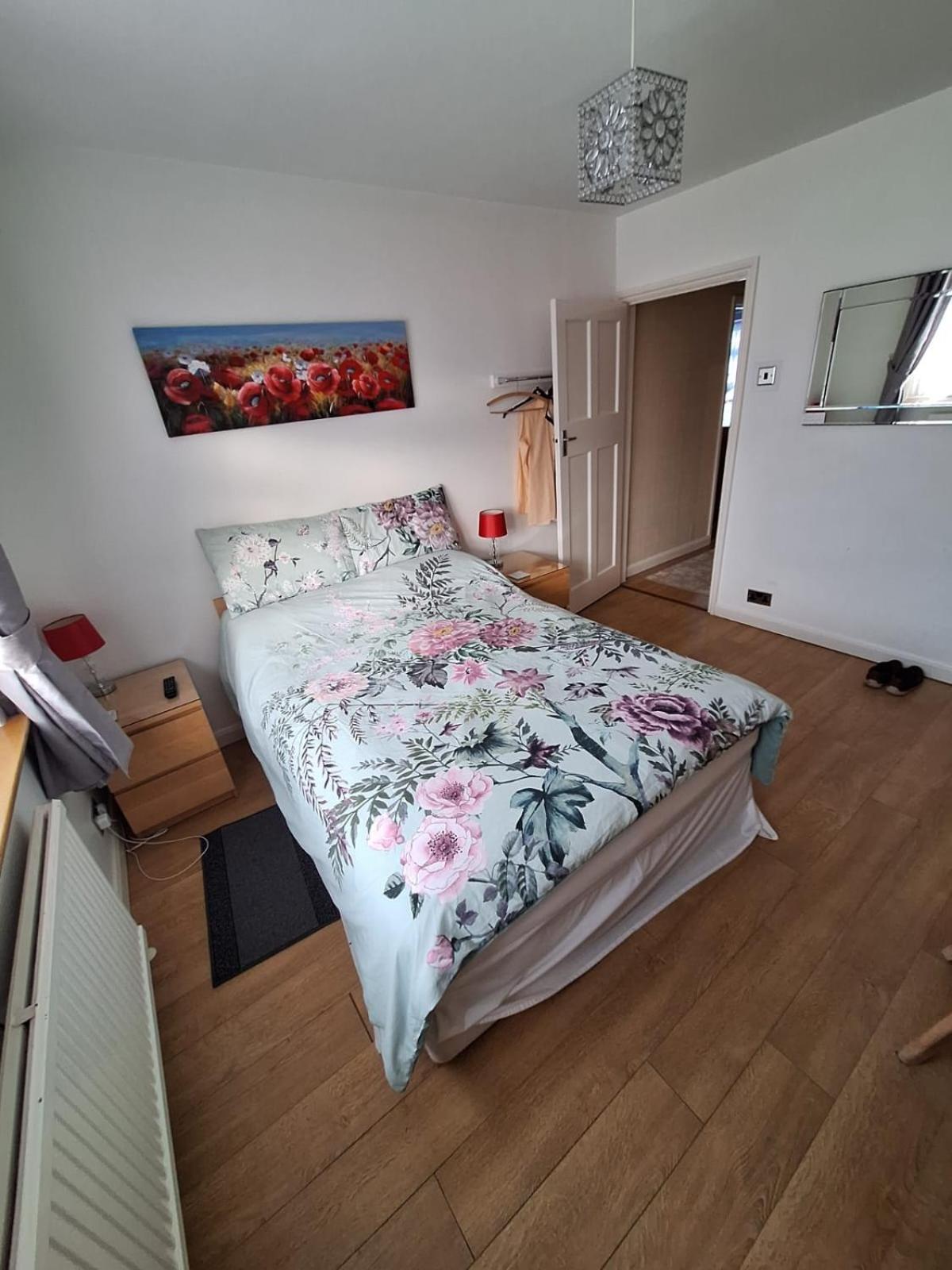 Harrow B & B Extérieur photo